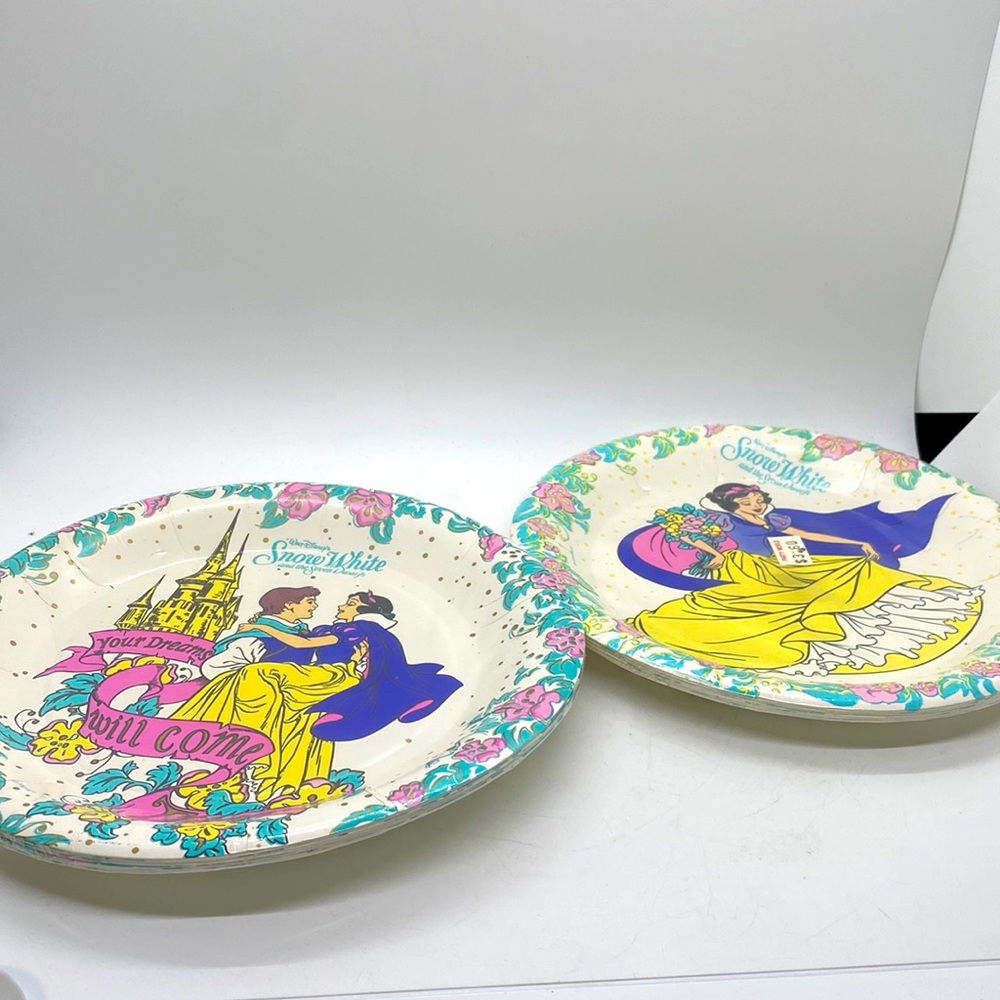 Vtg Snow White Paper Plates